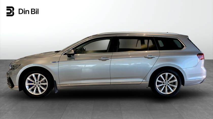 Bild 2 av Volkswagen Passat Sportscombi GTE Executive/Drag/Backkamera/Navi