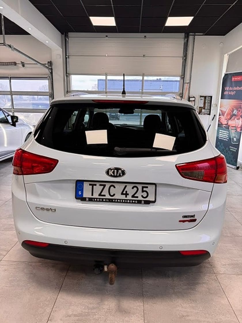 Bild 3 av Kia cee'd_sw 1.6 CRDi EX Comfort// Drag//Automat// Kamkedja