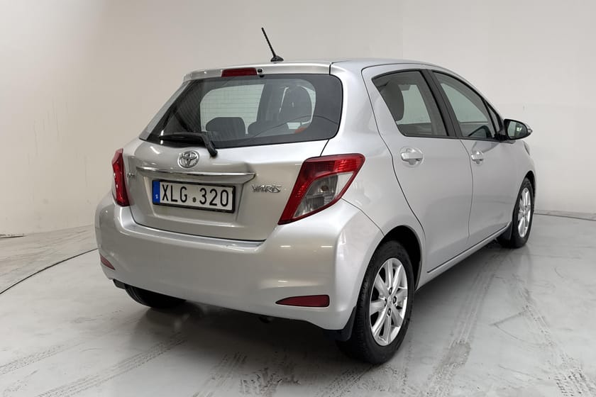 Bild 3 av Toyota Yaris 1.4 D-4D 5dr (90hk) Active Backkamera
