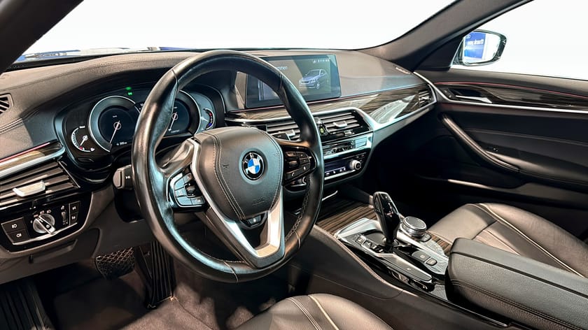 Bild 4 av BMW 520d Sedan Luxury Line / 4-Zon / 1Ägare / Navi