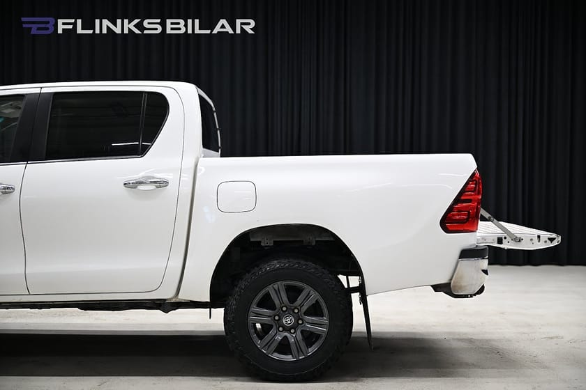 Bild 5 av Toyota Hilux Dubbelhytt AWD 150HK Automat|Dubbellhytt|Lågmil|Drag|Värmare|Moms
