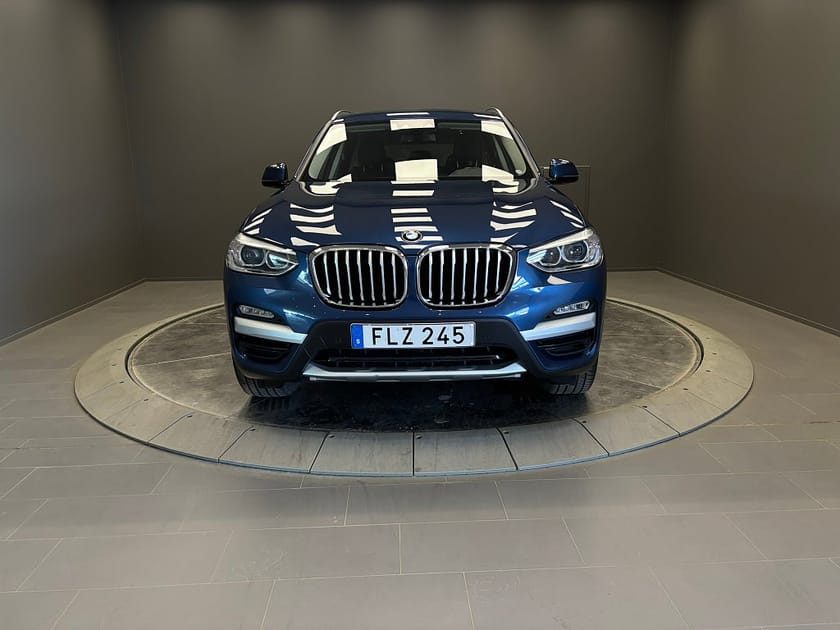 Bild 2 av BMW X3 xDrive20d X Line Panorama Drag HK Värmare