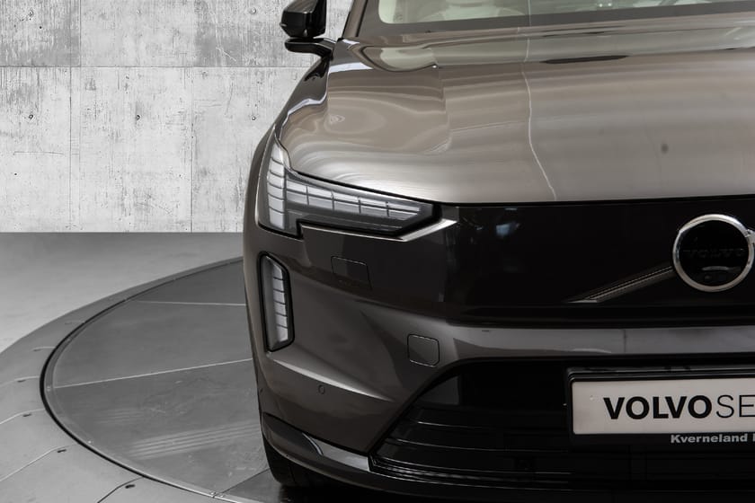 Bilde 3 av Volvo EX90 Twin Motor Performance Ultra B&W/Luft/22"/HUD/360/Pilot