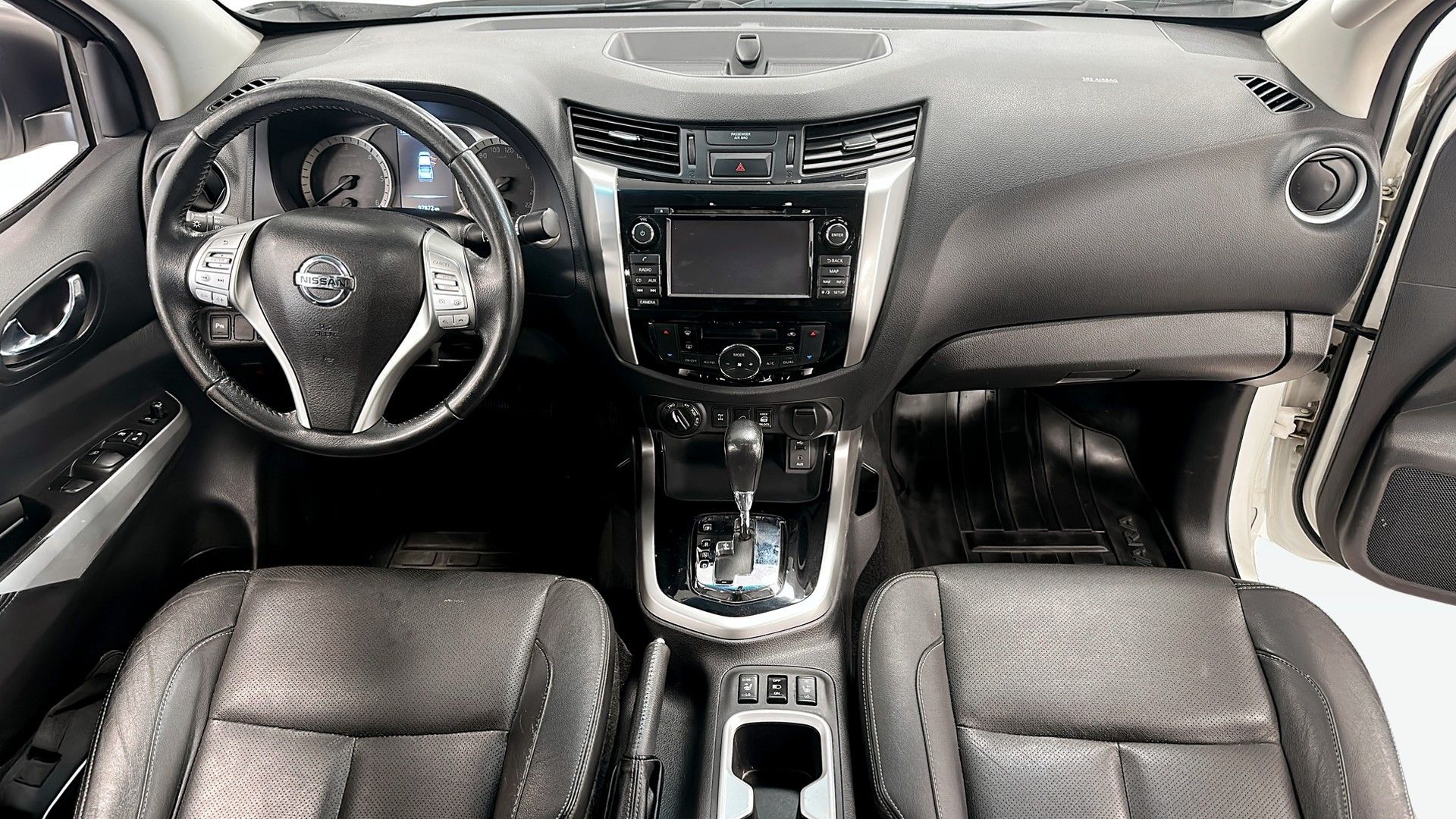 Nissan Navara 2018, bild 4/10