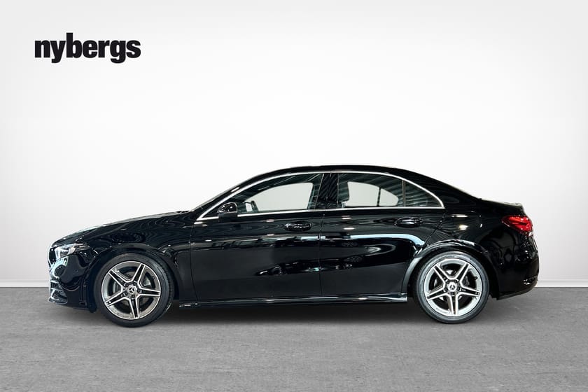 Bild 2 av Mercedes-Benz A 180 Sedan AMG / Widescreen