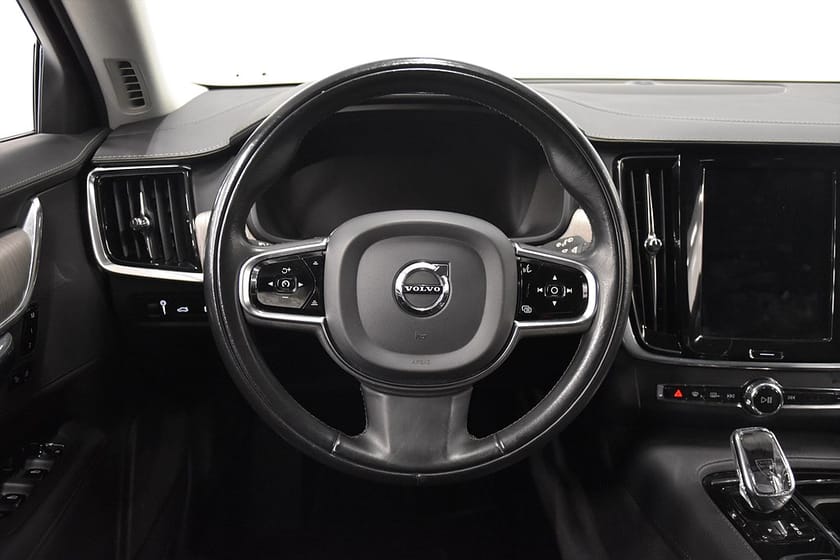 Bild 2 av Volvo V90 T6 AWD Inscription Orrefors Skinn Rattv AdaptivF 341hk