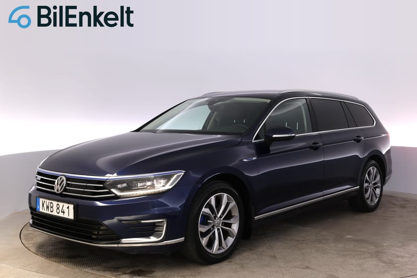 Bild 4 av Volkswagen Passat Variant GTE 1.4 TSI DSG Executive Cockpit Drag