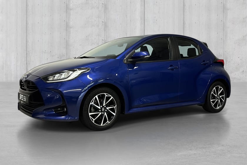 Bilde 2 av Toyota Yaris Hybrid Active Tech | Norsk | Keyless | Komplett hefte
