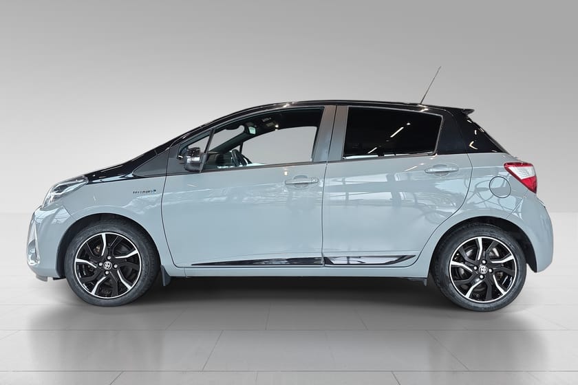 Bilde 2 av Toyota Yaris Hybrid 1.5 Style Bi-Tone - Ny EU, Ny Service, R.kamera