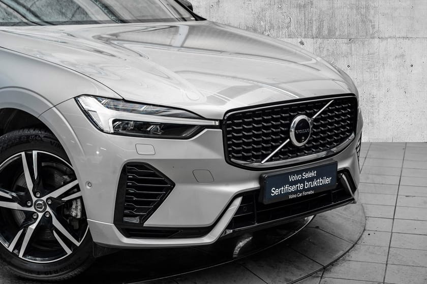 Bilde 3 av Volvo XC60 T6 AWD Plug In Hybrid Ultimate Dark 350Hk. Topputstyrt