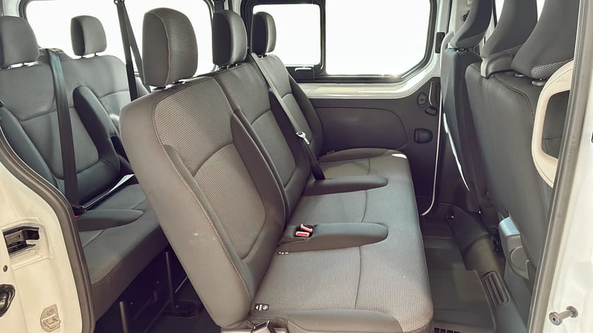 Bild 4 av Renault Trafic Passenger L2