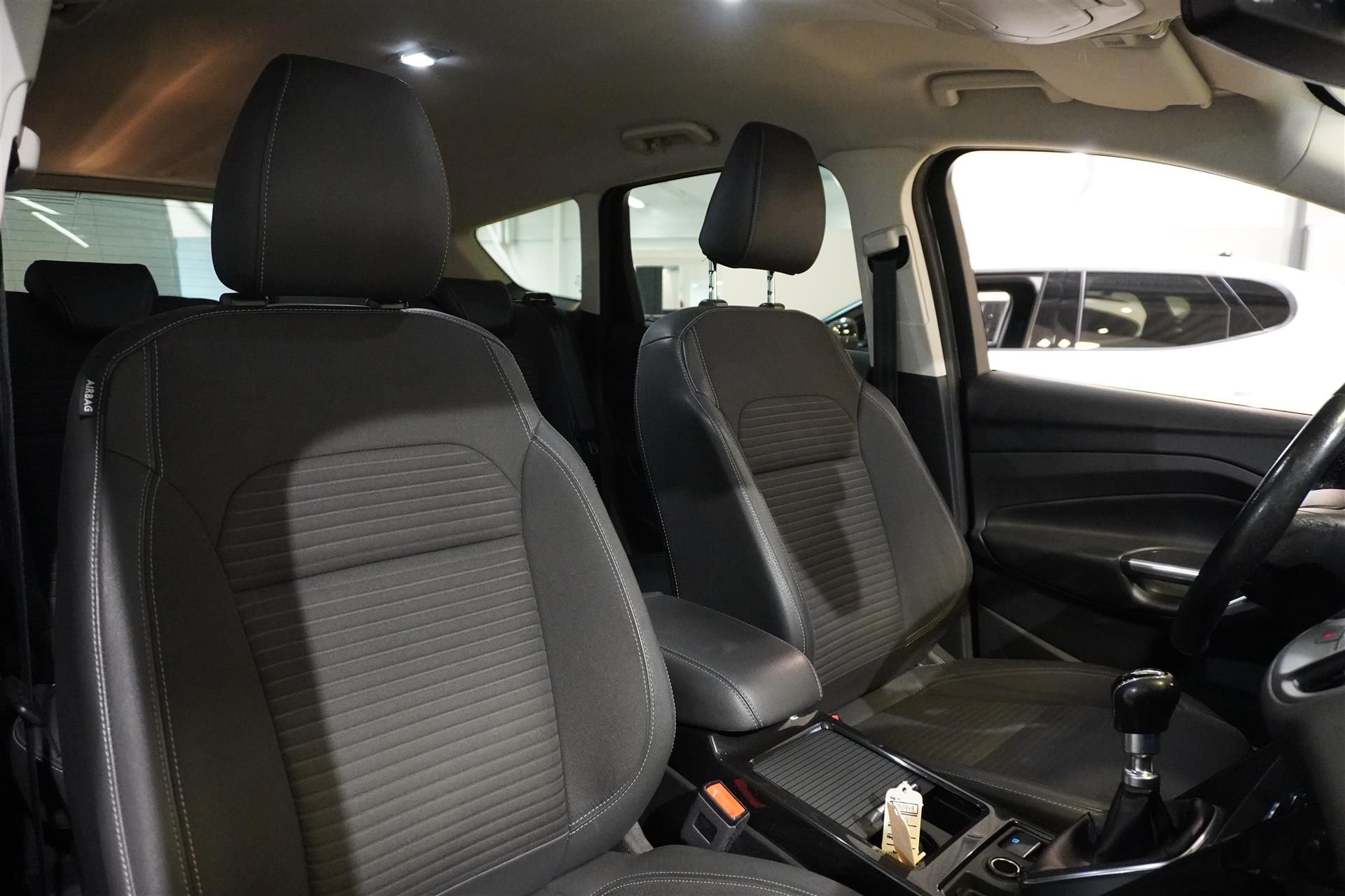 Ford Kuga 2019, kuva 7/10