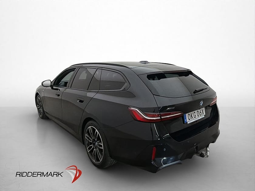 Bild 5 av BMW 530e xDrive Touring M sport Läder Shadow Line Drag