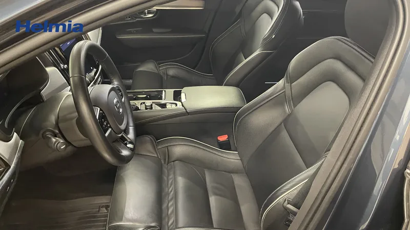 Bild 15 av 18 – Volvo V90 Recharge T8 Ultimate Dark