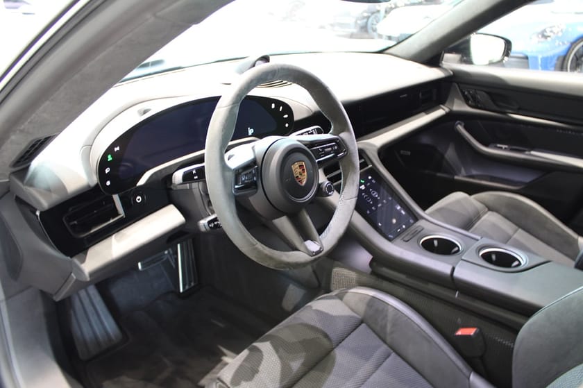 Bild 3 av Porsche Taycan Turbo