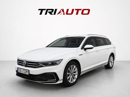 Volkswagen Passat Sportscombi GTE 1.4 Executive MOMS Dragkrok Värmare