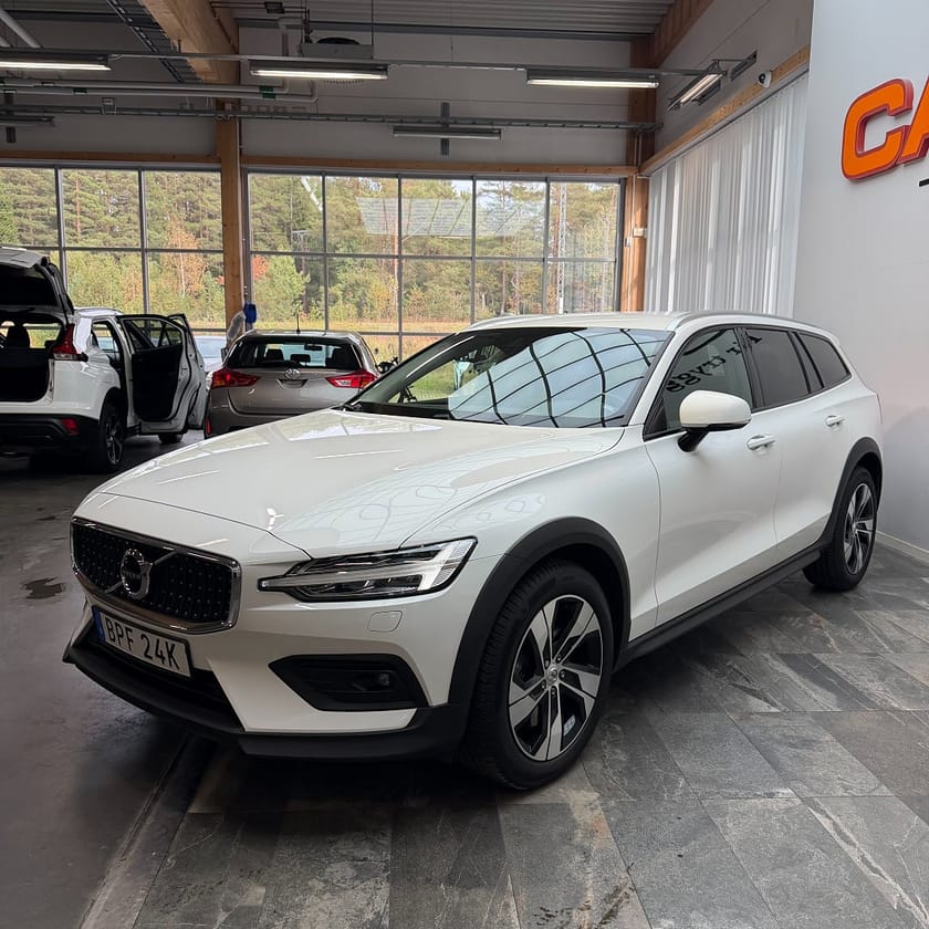 Bild 5 av Volvo V60 Cross Country D4 AWD Geartronic Advanced SE II Navi Backkamera