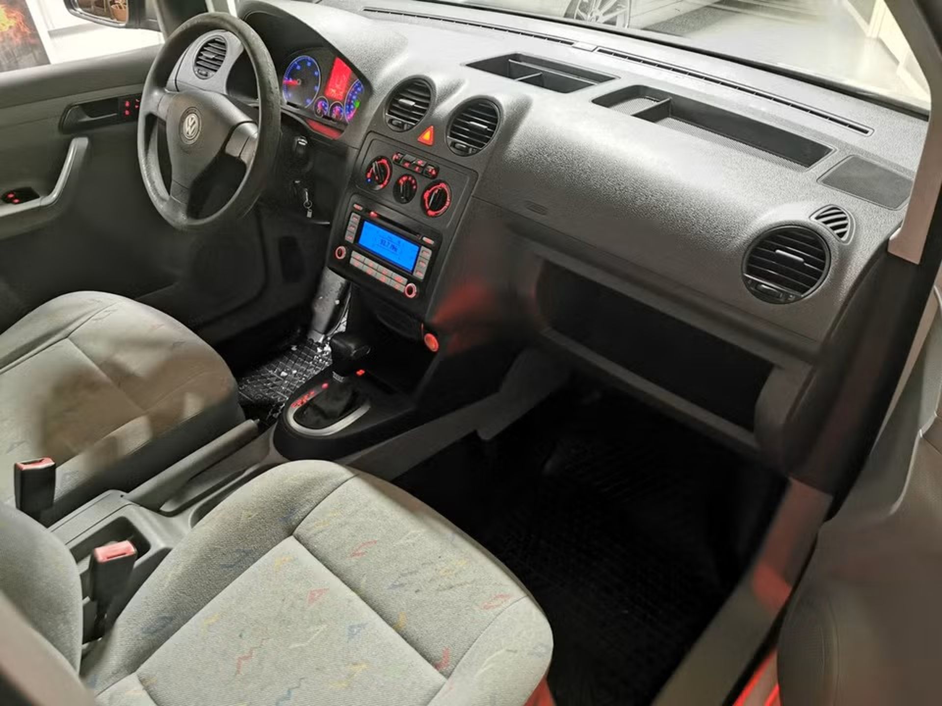 Volkswagen Caddy Kombi 1.9 TDI DPF 8v 2008, kuva 7/10