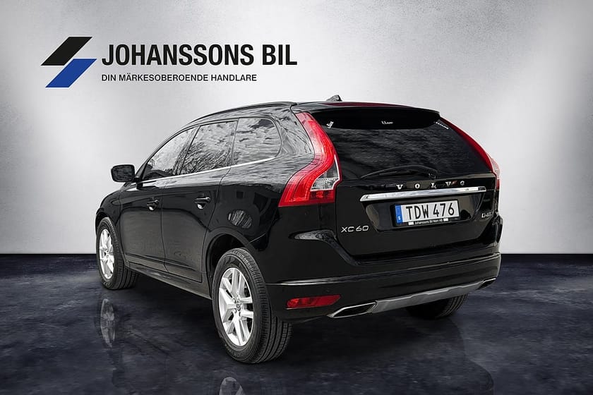 Bild 3 av Volvo XC60 D4 AWD Momentum Classic *7130mil* D-värmare SoV-däck