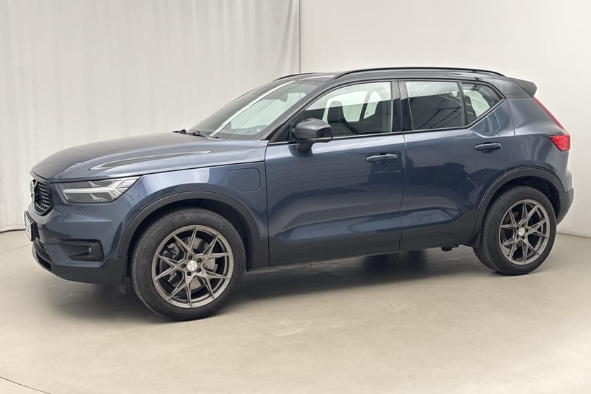 Bild 2 av Volvo XC40 T4 2WD Recharge (211hk) R-Design Panorama 360