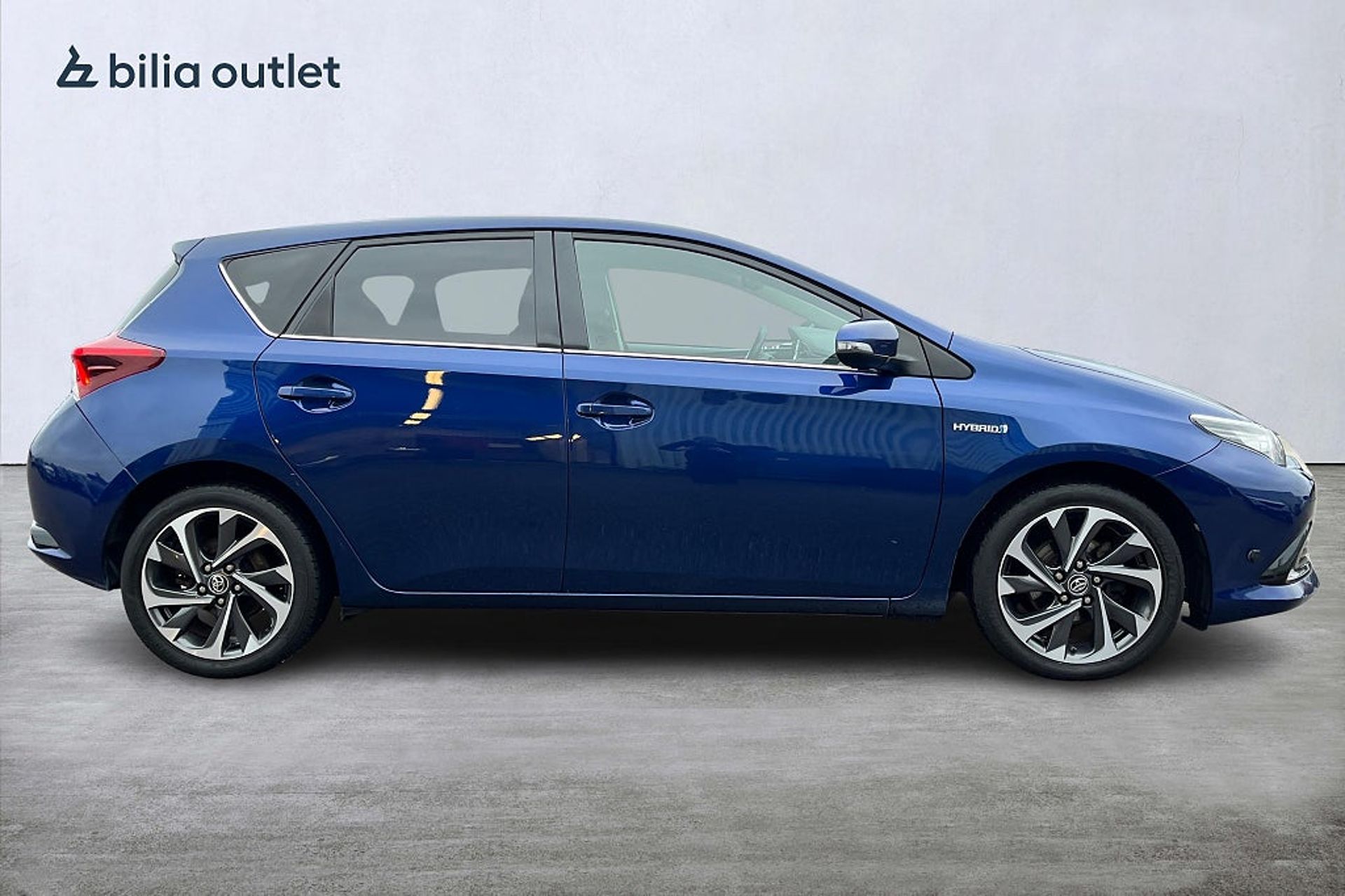 Toyota Auris 2017, photo 7/10