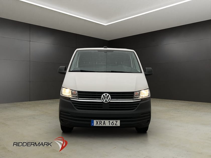 Bild 5 av Volkswagen Transporter L2 150hk Värm Drag PDC CARPLAY Moms