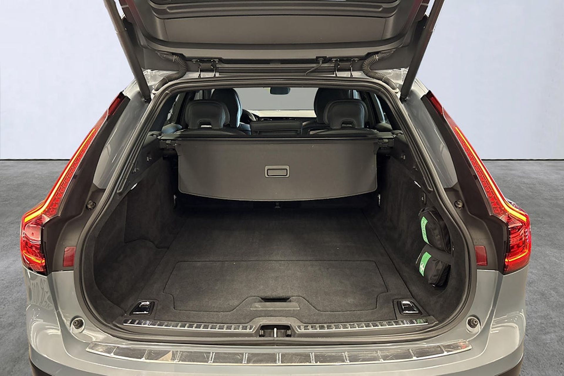 Volvo V90 Cross Country 2022, bild 7/10