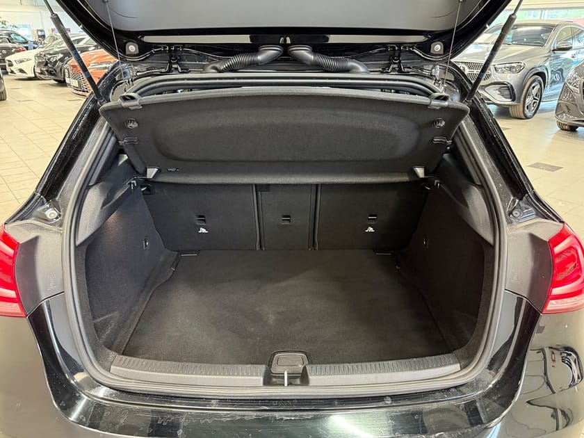 Bild 5 av Mercedes-Benz A 180 AMG Line, Backkamera, Led