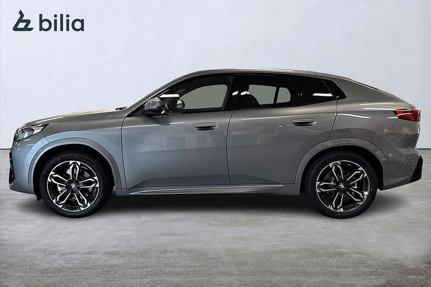 Bild 3 av BMW iX2 xDrive30 M-sport | Drag | Aktiv farth. | Backkamera