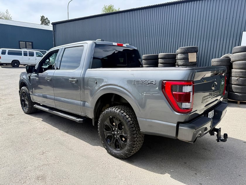 Bild 4 av Ford F-150 SuperCrew Lariat Black  5.0 V8  4x4