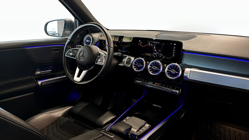 Bild 3 av Mercedes-Benz EQB 300 4MATIC Adaptiv B-Kamera AWD
