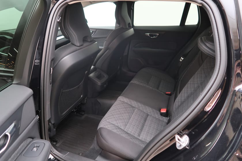 Bild 5 av Volvo V60 Cross Country B5 AWD Bensin Core/Klimatpkt/Bränslevärmare