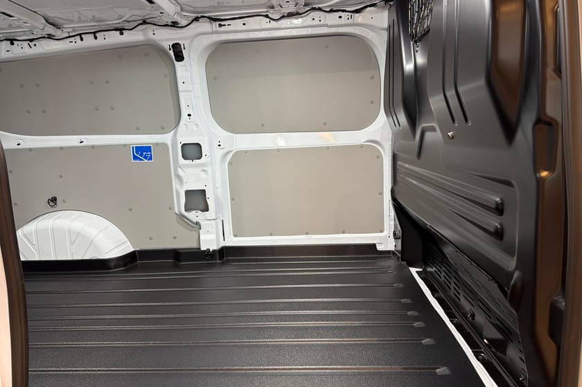 Bild 5 av Ford E-Transit Custom 340 AWD 82.5 kWh 218hk Sport