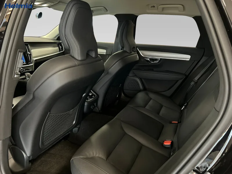 Bild 11 av 15 – Volvo V90 B4 Bensin Plus Bright