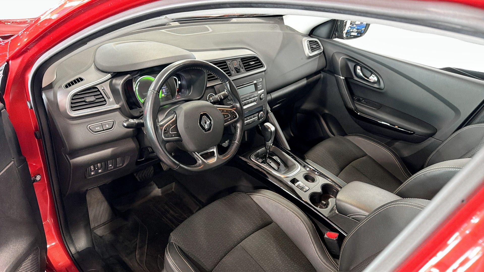 Renault Kadjar 1.2 TCe EDC 2017, bild 7/9