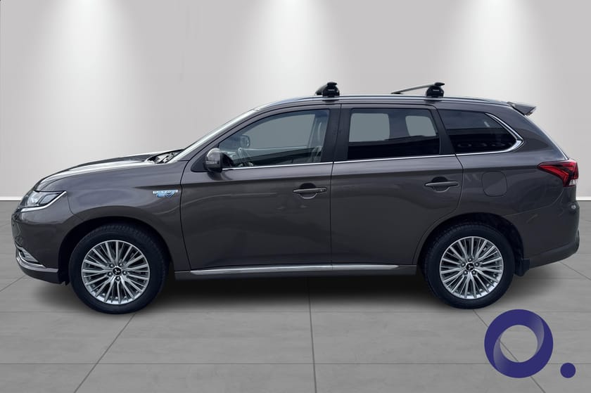Bilde 2 av Mitsubishi Outlander PHEV Instyle+ |Skinn|EL.bakluke|LED|Krok|Lasteholdere|++