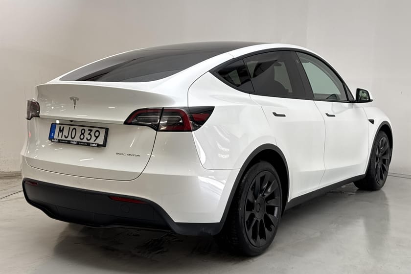 Bild 3 av Tesla Model Y Long Range AWD Dual Motor Vinterhjul Drag