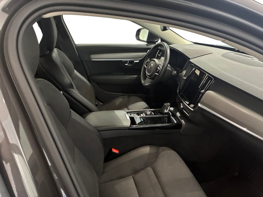 Bild 5 av Volvo V90 Recharge T6 Inscription Expression | Dragkrok | Backkamera | NAV |