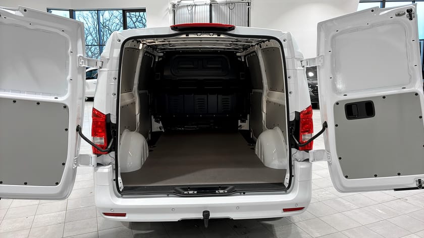Bild 5 av Mercedes-Benz Vito 119 CDI 4x4 3.2t / 2X DÖRR / EX. LÅNG SELECT
