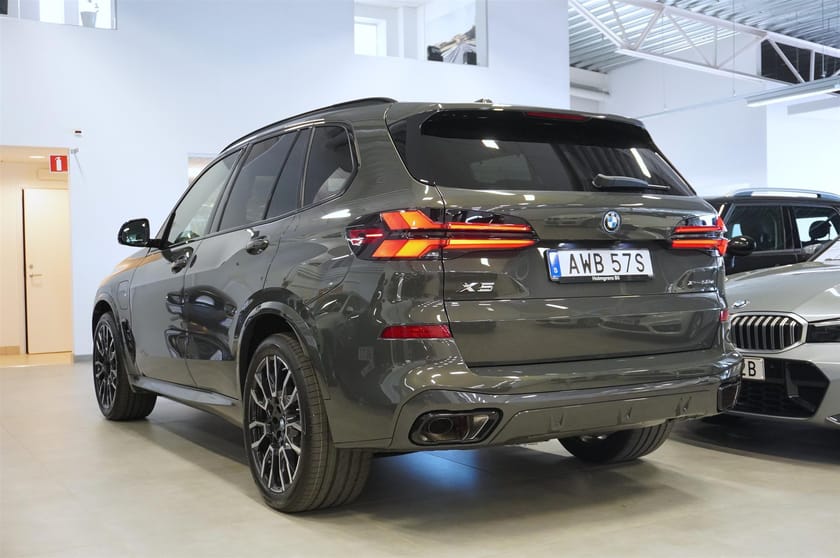 Bild 4 av BMW X5 xDrive50e M Sport Pro Business Ed Drag DA Pro H K