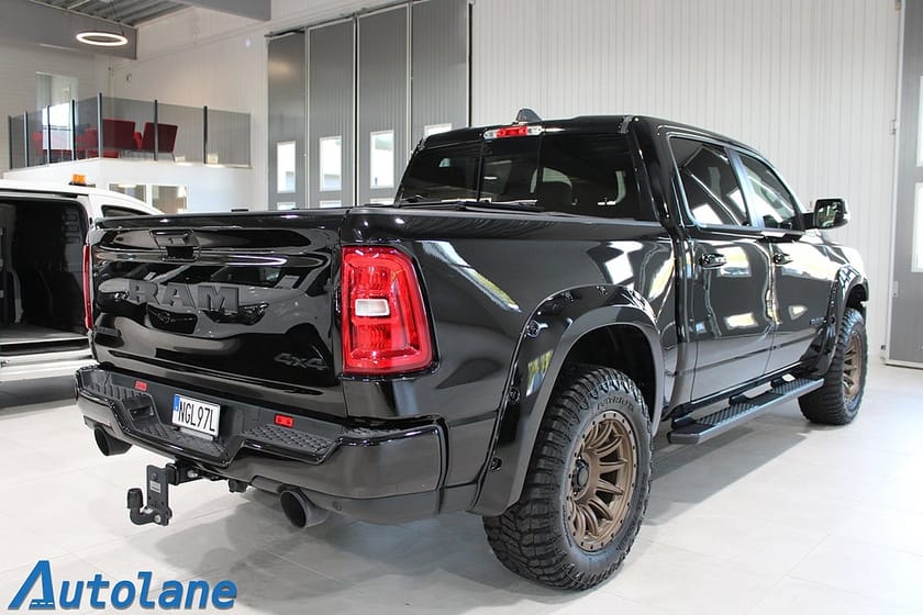 Bild 5 av RAM 1500 Dubbelhytt 5'7" box