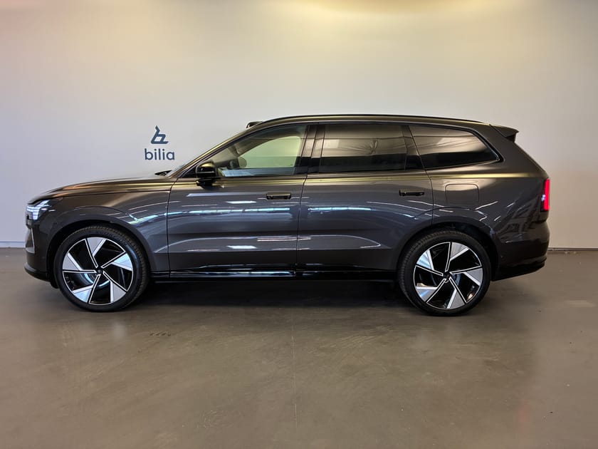 Bild 3 av Volvo EX90 Twin Motor Performance Ultra 7sätes / Keyless / Panoramatak / 360 Kamera / HUD /