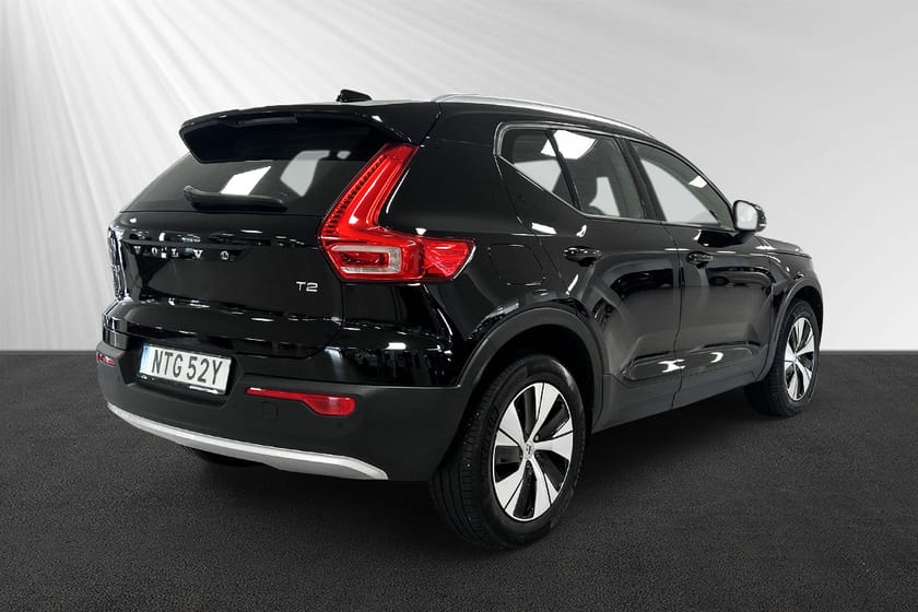 Bild 3 av Volvo XC40 T2 FWD Momentum Advanced