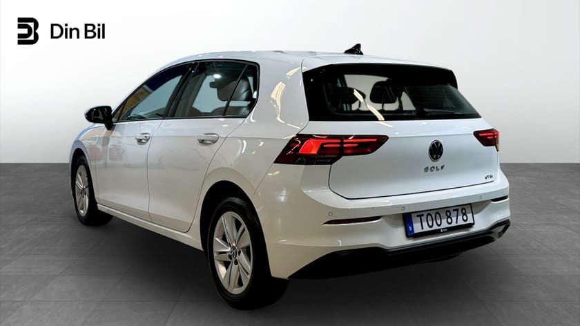 Bild 3 av Volkswagen Golf eTSI110 DSG Navigation P-sensorer Cockpit