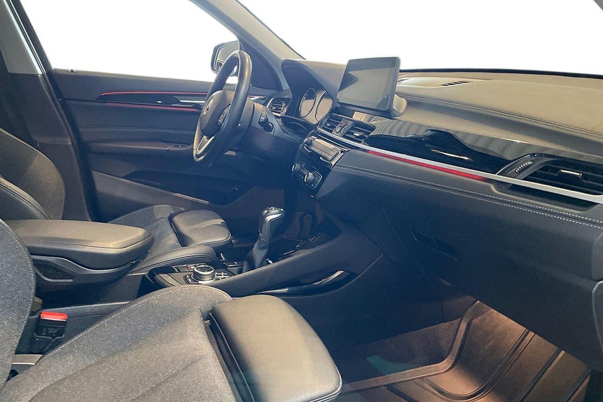 BMW X1 xDrive25e 2022, kuva 6/18
