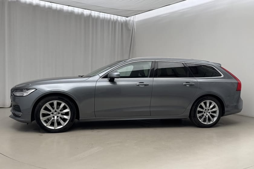 Bild 2 av Volvo V90 D4 (190hk) Momentum Advanced SE II
