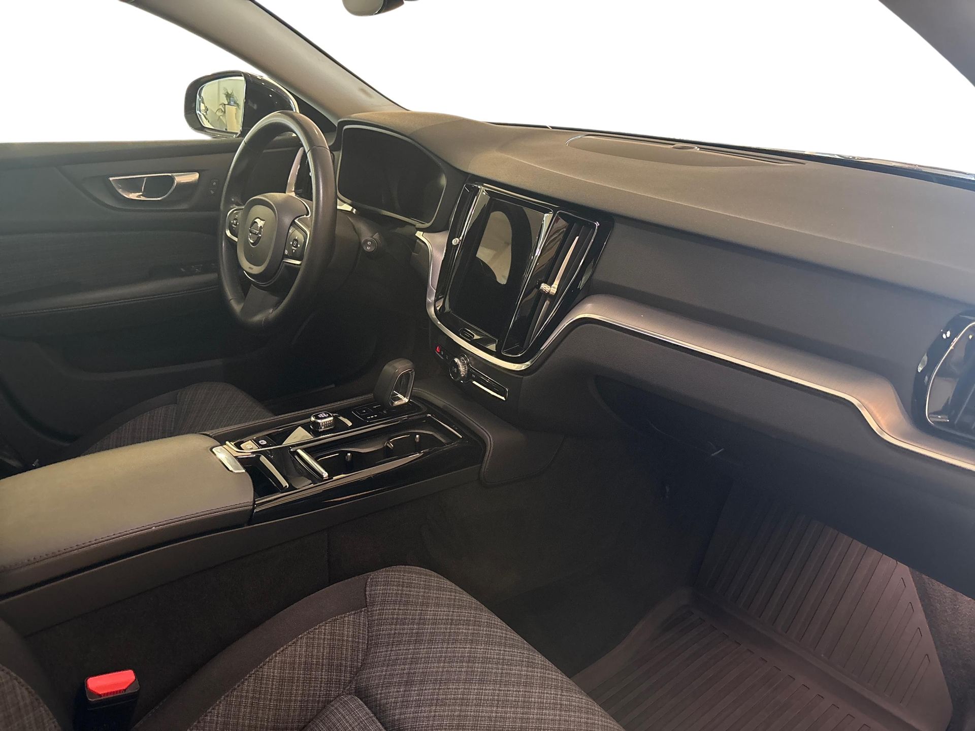 Volvo V60 Recharge T6 Core Edition 2024, bild 4/10