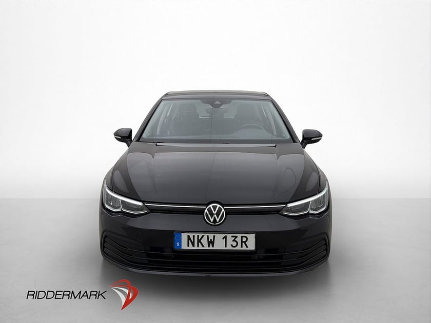 Bild 2 av Volkswagen Golf 1.0 TSI 110hk Kamera CarPay Ambient Rattvärm