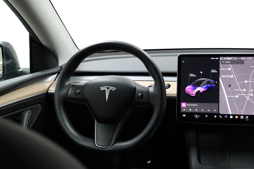 Bild 5 av Tesla Model Y Long Range AWD
