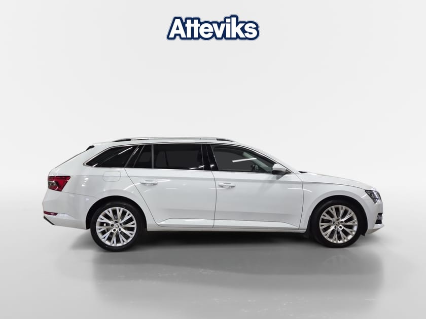 Bild 2 av Škoda Superb Kombi STYLE 2,0 TDI 200 HK DSG Business Adventure Editio